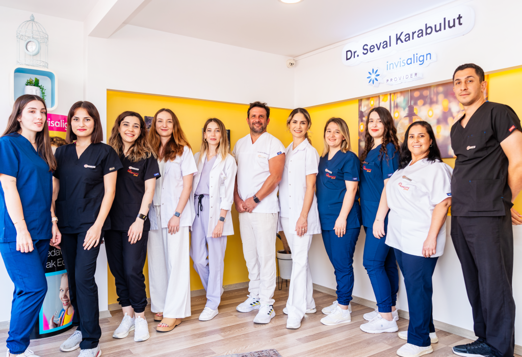 Antalya'da İnvisalign Tedavisi